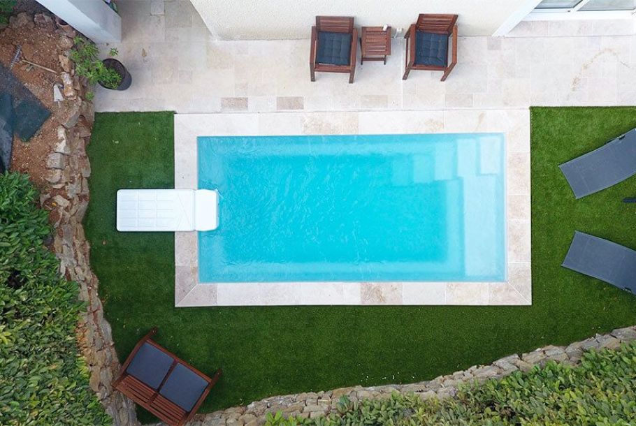 Krono 4 – Piscine coque à installer soi-même pour votre jardin