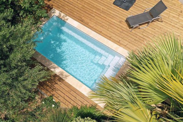 Krono 4 – Piscine coque à installer soi-même pour votre jardin