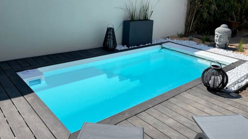 City – Piscine citadine avec volet et pose simplifiée
