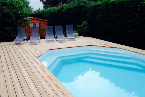 Tanzanite – Grande piscine rectangulaire conviviale