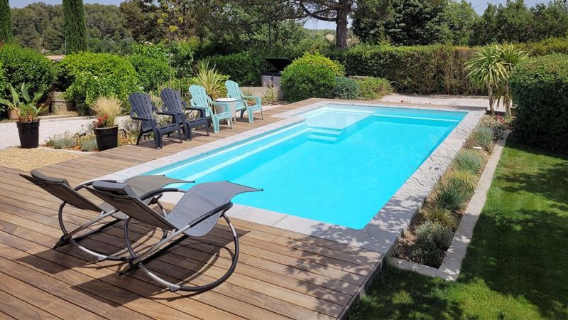 Larimar – Piscine design avec plage immergée