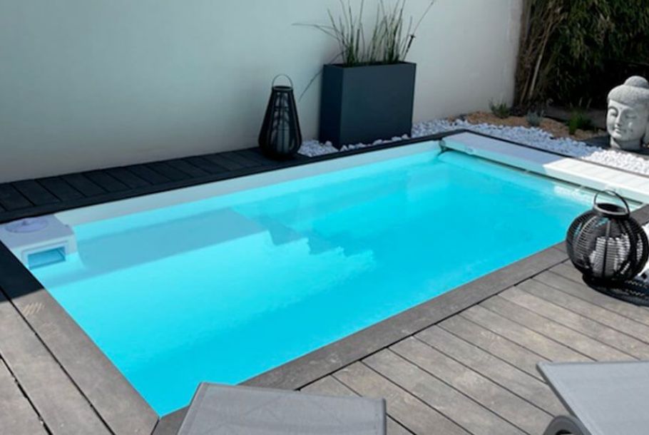 City – Piscine citadine avec volet et pose simplifiée