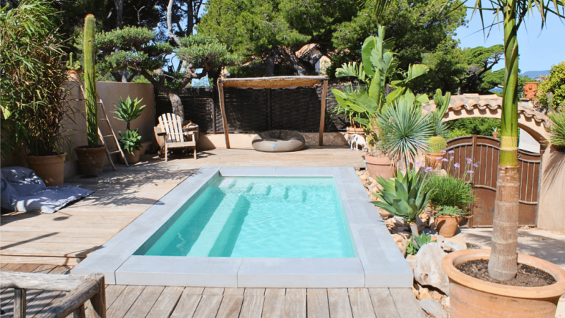 Compact – Mini piscine avec banquette immergée
