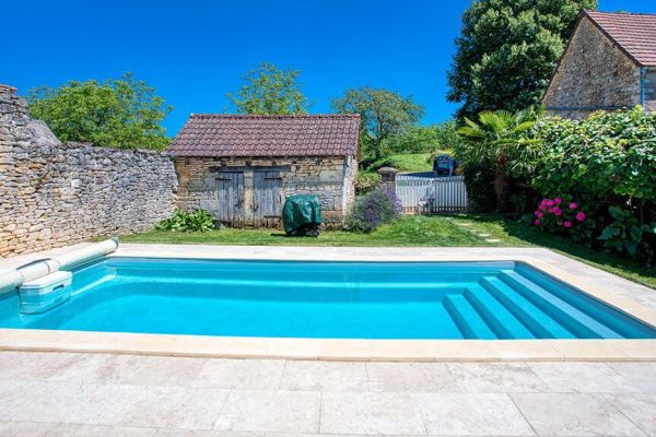 Krono 6, 7, 8, piscine coque à fond plat