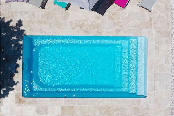 Cobalt – Piscine rectangulaire sécurisante et élégante