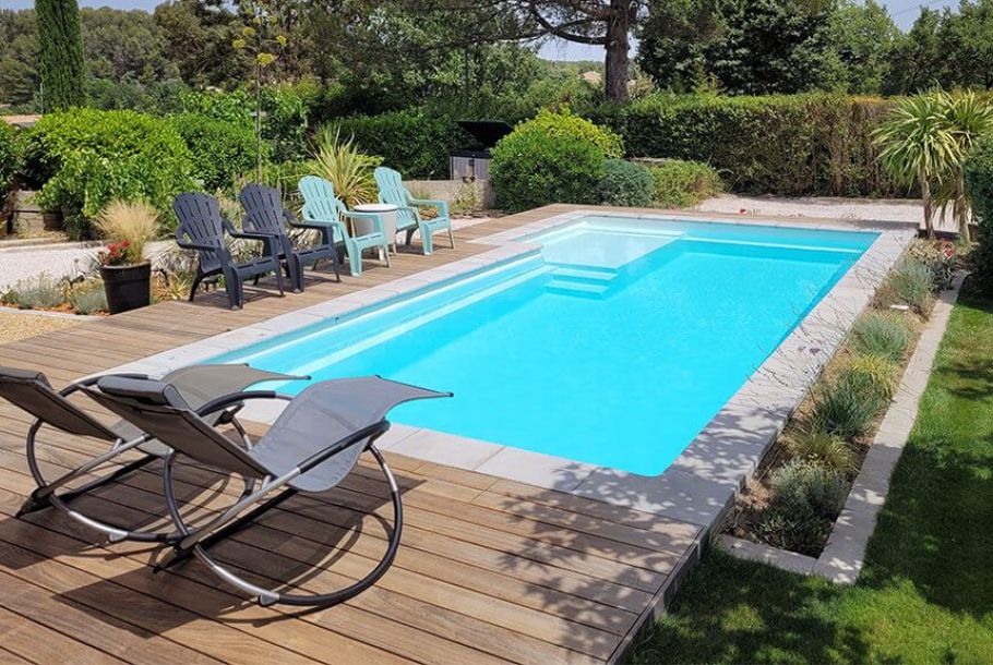 Larimar – Piscine design avec plage immergée